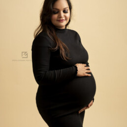 Poses for Indoor Maternity Session