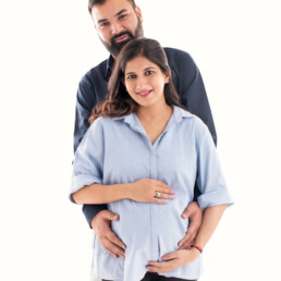 Couple Maternity Photoshoot Ideas
