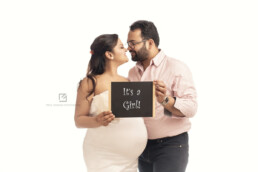 Maternity Announcement Shoot Ideas
